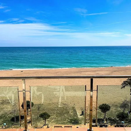 Bright Flat With Direct Access